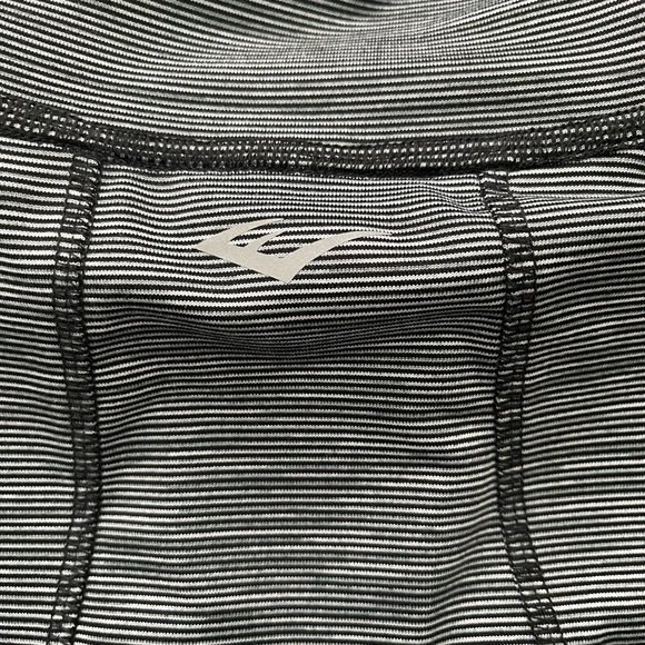 Everlast 3/4 zip - Picture 3 of 6